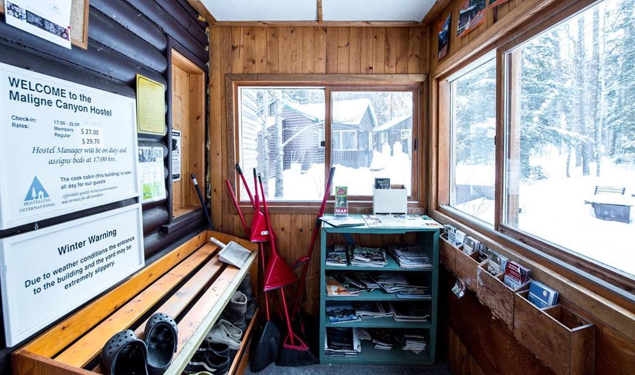 Hi Maligne Canyon - Hostel Jasper Exterior photo
