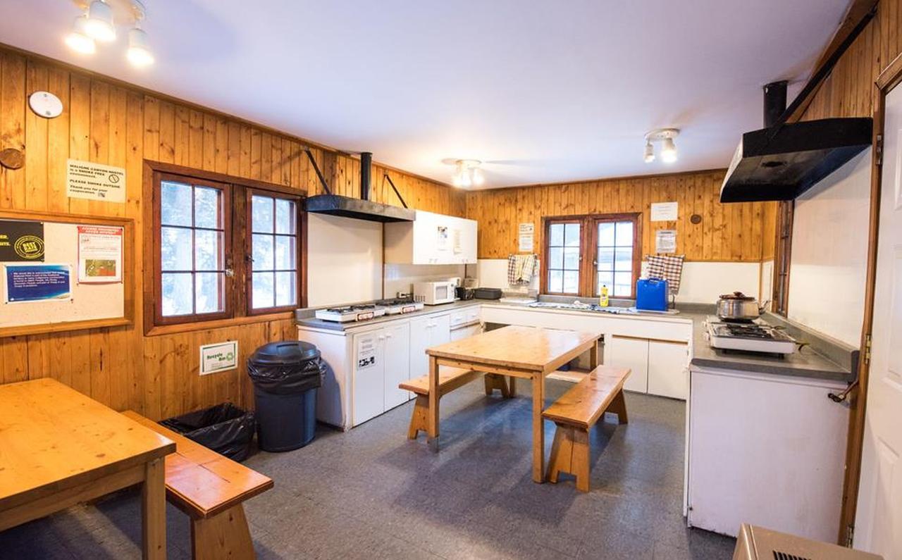 Hi Maligne Canyon - Hostel Jasper Exterior photo